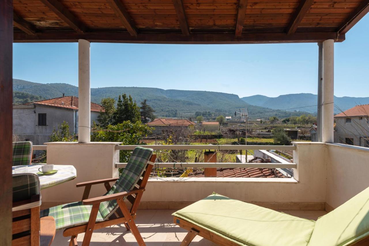 Apartments By The Sea Jelsa, Hvar - 11319 Jelsa  Esterno foto